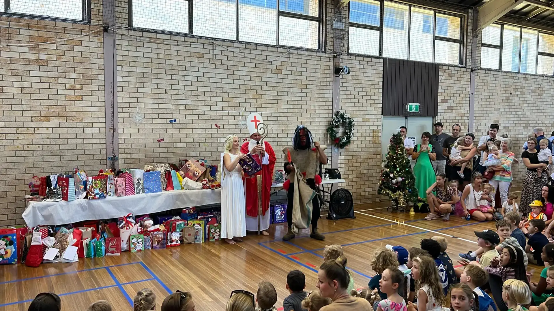 2025 Mikulas Mikuláš